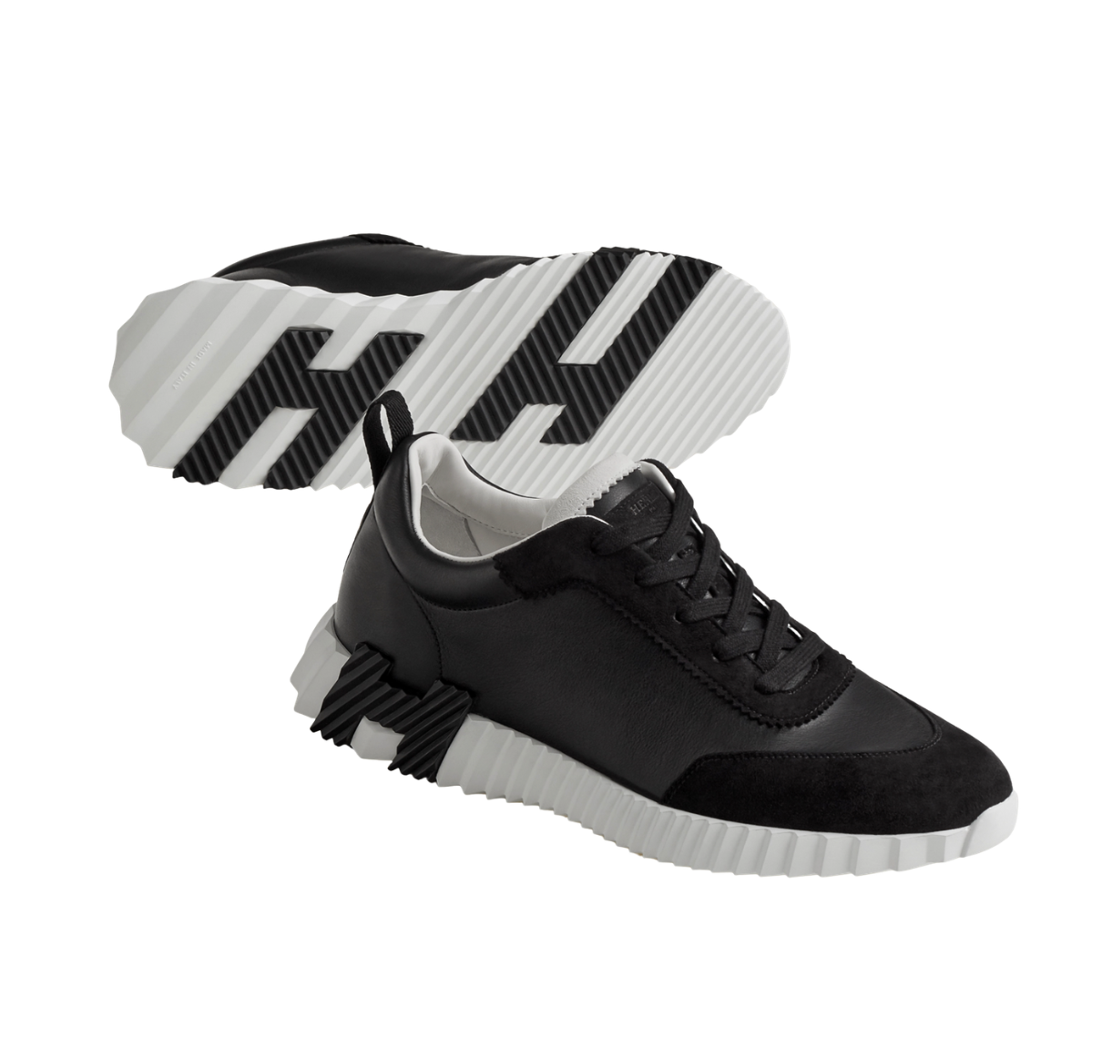 Bouncing Sneaker